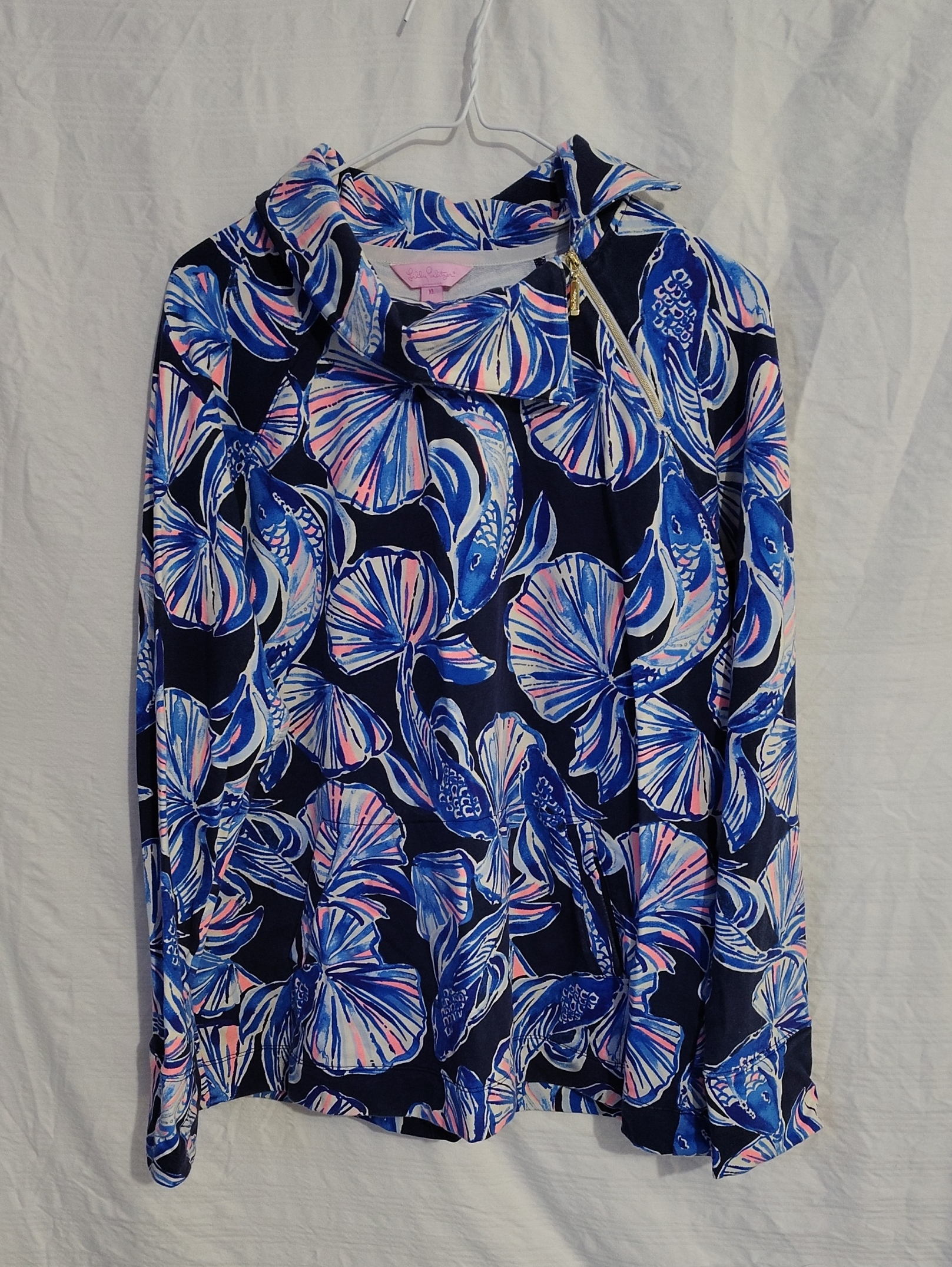 Lilly Pulitzer Navy Blue Booker Popover Reel Life Size Xl